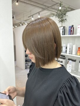 ジーナ 渋谷神南(Zina) 『大人気切りっぱなしボブ×オリーブカラー』森川士音