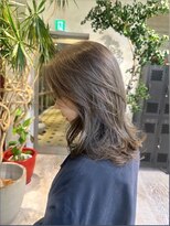 ヲタク(wotaku.)&nbsp;オリーブグレージュ透明感カラーくすみカラーブリーチなしカラー