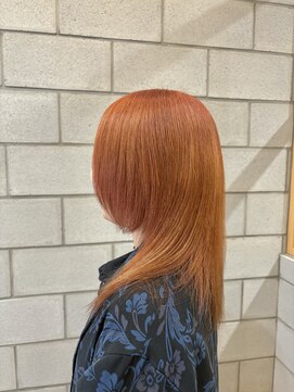 ヴィックス クリスタル(VIC’S crystal) ウルフカットでブラッドオレンジAKANE