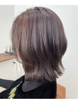 アンモア(Unmore) 外ハネ×ウルフレイヤー