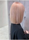 ホワイトベージュ_ハイトーン_ケアブリーチ_切りっぱなしボブ