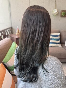 エム インターナショナル 春日部本店(EMU international) 暗髪なのに透明感叶えるダークシアン