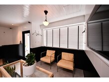 バーバー ミキ(BARBER MIKI)の雰囲気（店内は懐かしい昭和風BARBERを現代風にアレンジ）