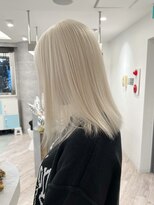 アンドソー 池袋(&so.)&nbsp;ハイトーンカラー/ホワイトブロンド/レイヤーカット/池袋