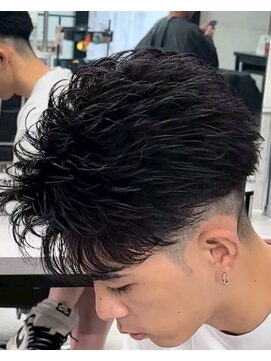 イーラ アメ村店(era) フェザーパーマ