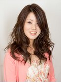 しっとりゆるカールで大人キレイに