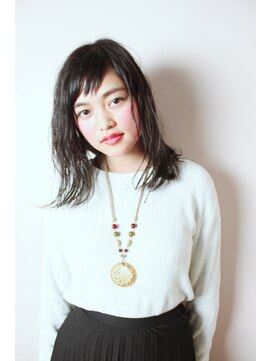 ユートピア(U topia) 伸ばしかけは切りっぱなしウェーブで【ユートピア渡邉】