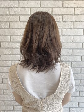 フルミー(fulme.) バッサリカット!大人っぽい韓国風くびれミディに大変身!!