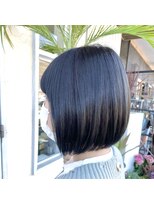 ステラ クルー(STELLA CRUISE)&nbsp;ツヤ感◎／アッシュブラック×重ためボブ