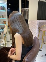 エコル(EKOLU)&nbsp;艶々グレージュヘア