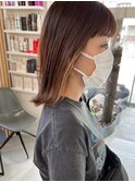 インナーカラー×長めの外ハネボブ