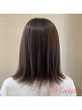 エムウィッシュ(M Wish) くすみカラー/アッシュグレージュ/透明感/秋ヘア/ストレート