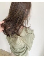 ニド(2do)&nbsp;レイヤーカット&カーキグレージュ