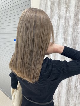 フェイバリットビューティシャルム(Favorite Beauty Charme) ミルクティーベージュカラー×ダブルカラー