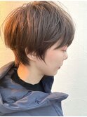 ニュアンスパーマコンパクトマッシュ耳かけショート小顔ベージュ