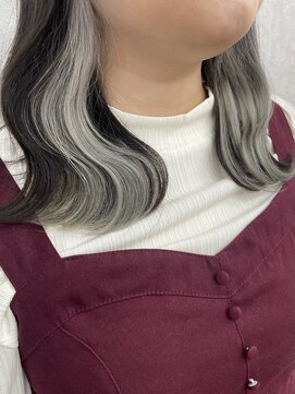 アン ブリーチ 大宮駅東口店(UN BLEACH) 【インナーカラー】ホワイトグレー♪♪