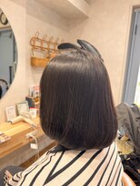 ペリ(peri) 内巻きボブ