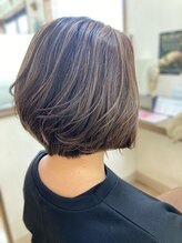 シャラク 高岡駅南店(sharaku) ひし形ボブ