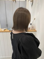 ナギ 栃木(nagi)&nbsp;オリーブベージュ×外ハネボブ