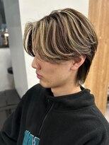 ハイライトセンターパートメッシュダブルカラーツーブロック
