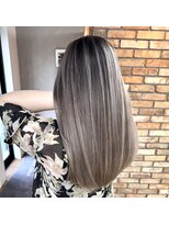 グリ(gris) バレイヤージュ