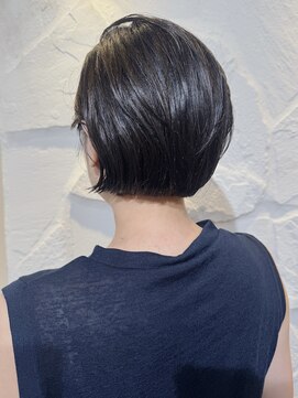 トリコ ショップアンドヘアサロン(tricot shop hair salon) ミニボブ◎コンパクトショート／アッシュカラー