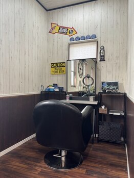 アプローズ(AppLauz)の写真/カット21時・パーマ20時まで受付(19時以降はメンズのみ)！お仕事帰りにも気軽に立ち寄れるのが嬉しい◎