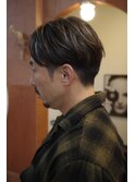 メンズセンターパート刈り上げローライト眉毛カット外国人風岡山