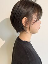 イズ(iss)&nbsp;#イヤリングカラー #ショートヘア #前髪あり