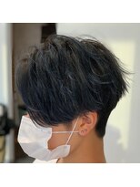 メル(Mel)&nbsp;大人可愛い20代30代40代前下がりブルーショート刈上げ