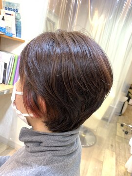 リュッカ(Lyuca) 【美髪　久米田】レイヤーカット　デザインカラー