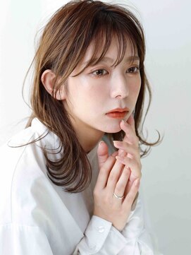 スクエアウーノ 博多(SQUARE＊UNO HAKATA) 外ハネミディ　くびれミディ　シースルーバング