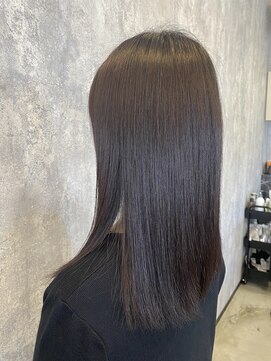 イーラ(E-LA) くすみアッシュ