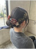 成人式ヘアセット　タイトシニョン