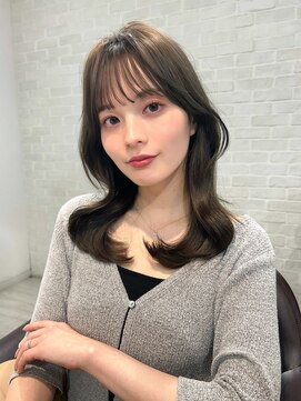 レイラバイアフロート 吉祥寺(Lila by afloat) 韓国ヘア/ロングレイヤー/顔周りカット/オリーブベージュ