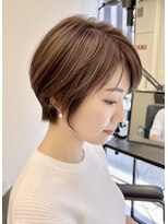 バッカ 横浜桜木町店(BACCA)&nbsp;軽やか＆華やかに｜40代から始める大人ショート×ハイライト