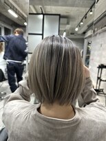 ルイス(L'wis)&nbsp;ショートボブ＋バレイヤージュ♪朝長