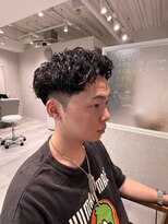 ミーク(meak)&nbsp;ツイストパーマ×スキンフェードマッシュ