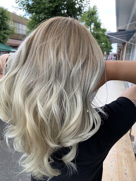 チャプター 問屋町(chapter) ケアブリーチホワイトベージュグラデーションレイヤーカット韓国