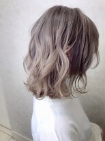 エヌプラス(N+)&nbsp;黒髪グラデヘアーオリーブグレー小顔に見せるヘアココアベージュ
