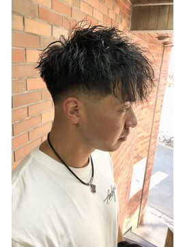 ブロッサム 上福岡店(Blossom) スキンフェード×ツイストパーマ