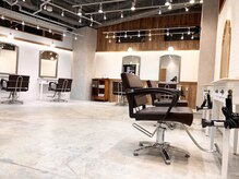 アグ ヘアー クラルス 布施駅前店(Agu hair clarus)の雰囲気（こだわりが詰まった空間★リラックスしてお過ごしください。）