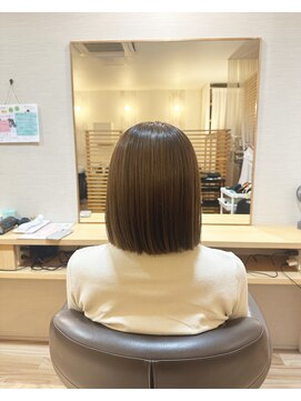 アカラ ヘアー akala ｈair ミルクティーカラー