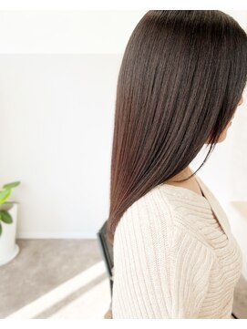 【VALLEY  hair care&spa】大人可愛い艶ブラウン