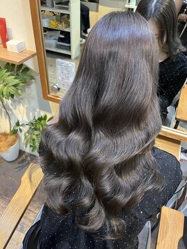 ヨンセンチメートルヒロサカ(4cm HIROSAKA) 髪質改善トリートメント