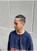 スキンフェードセンターパートメンズ ベリーショートパーマ