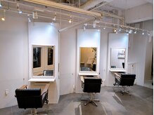 パーフェクトビューティーイチリュウエスエス(perfect beauty ichiryu SS)の雰囲気（オシャレな空間で過ごすサロンタイム）