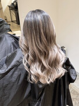 リーラ(Lila) ＊透明感バレイヤージュ＊