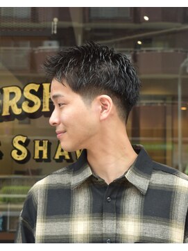 フリーク バーバーショップ 都島店(FREAK BARBER SHOP) アップバングツーブロック束感ショート