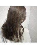 透明感たっぷりグレージュ